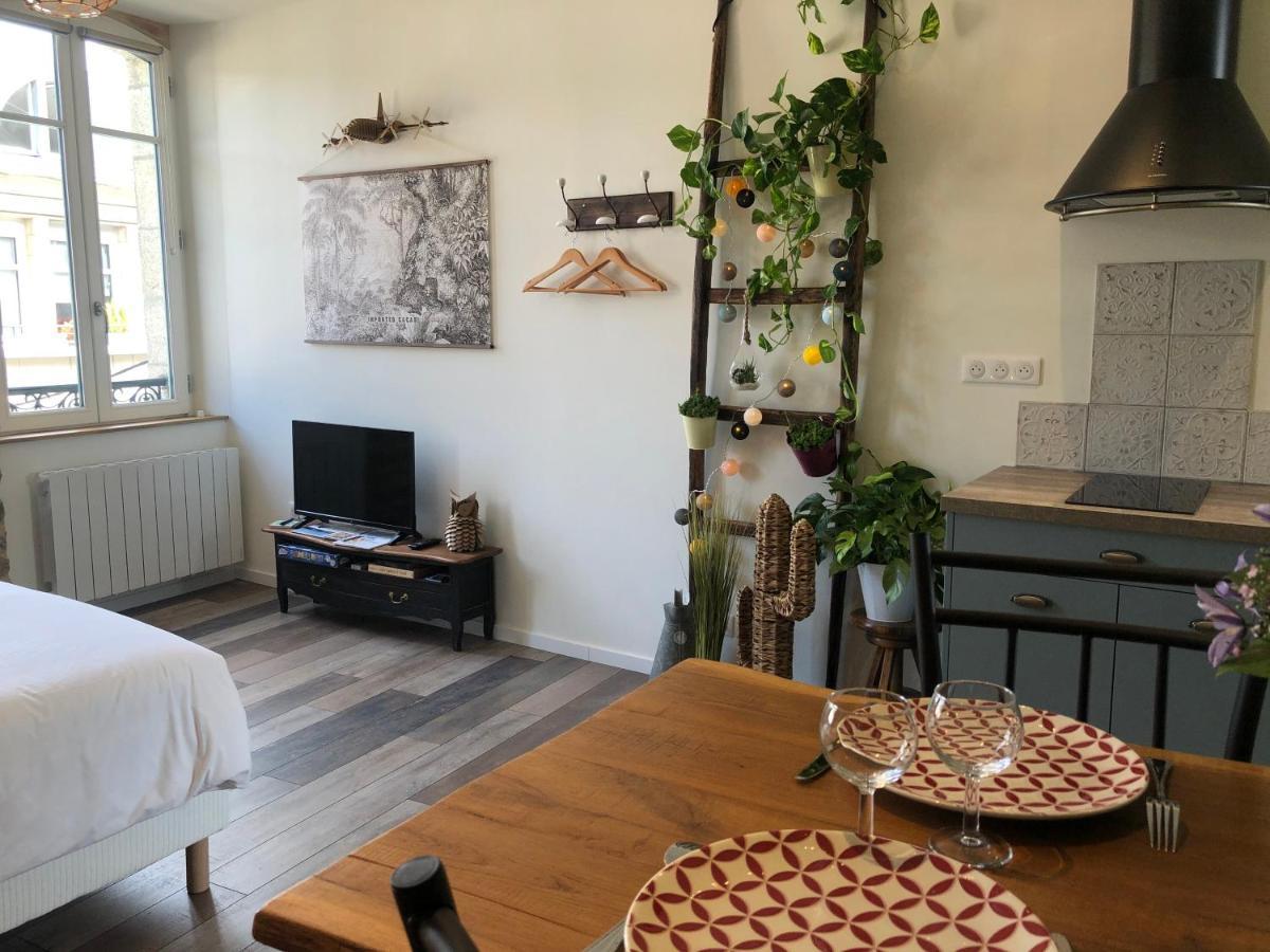 Appartement Centre-Ville Avec Terrasse Rustique Ванн Екстер'єр фото